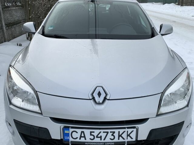 Серый Рено Меган, объемом двигателя 1.5 л и пробегом 210 тыс. км за 6950 $, фото 1 на Automoto.ua