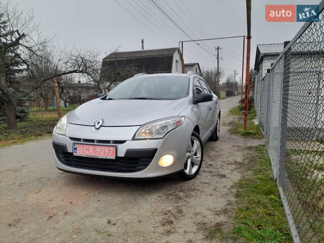 Серый Рено Меган, объемом двигателя 1.5 л и пробегом 270 тыс. км за 7350 $, фото 2 на Automoto.ua