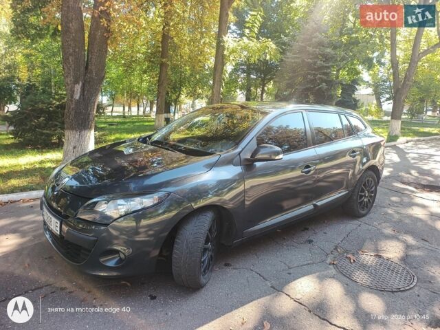 Сірий Рено Меган, об'ємом двигуна 1.5 л та пробігом 260 тис. км за 6200 $, фото 16 на Automoto.ua