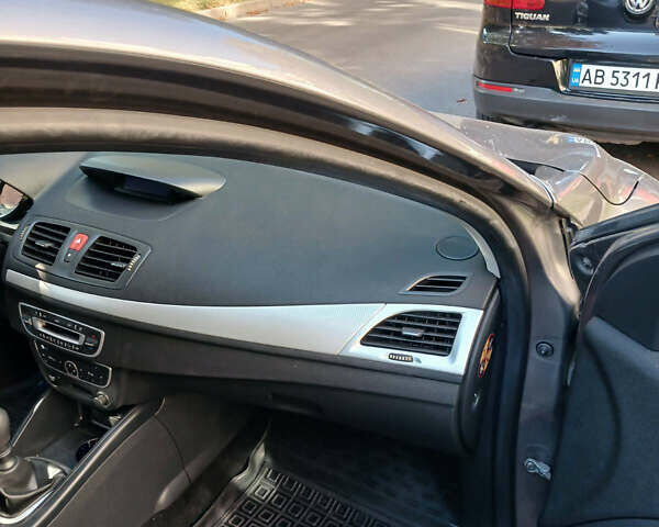 Сірий Рено Меган, об'ємом двигуна 1.4 л та пробігом 215 тис. км за 5900 $, фото 14 на Automoto.ua