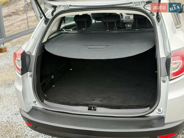 Серый Рено Меган, объемом двигателя 1.6 л и пробегом 177 тыс. км за 7250 $, фото 11 на Automoto.ua