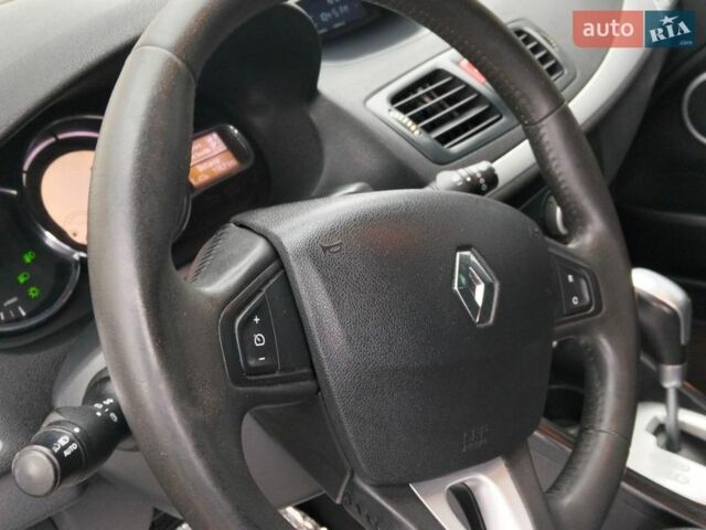 Серый Рено Меган, объемом двигателя 1.46 л и пробегом 211 тыс. км за 7200 $, фото 34 на Automoto.ua