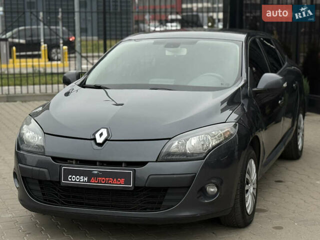Сірий Рено Меган, об'ємом двигуна 1.46 л та пробігом 320 тис. км за 5500 $, фото 5 на Automoto.ua