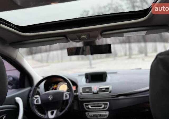 Серый Рено Меган, объемом двигателя 1.46 л и пробегом 193 тыс. км за 7999 $, фото 15 на Automoto.ua