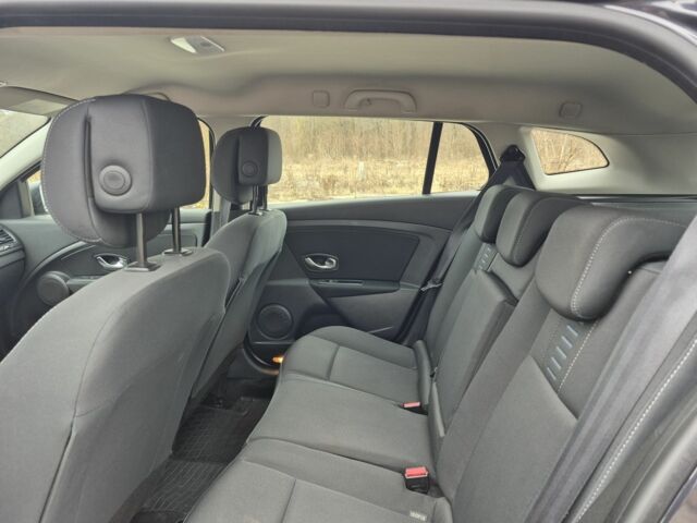 Серый Рено Меган, объемом двигателя 1.5 л и пробегом 187 тыс. км за 6999 $, фото 11 на Automoto.ua