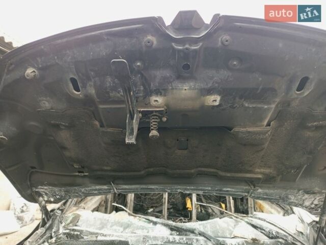 Сірий Рено Меган, об'ємом двигуна 1.5 л та пробігом 215 тис. км за 2100 $, фото 3 на Automoto.ua