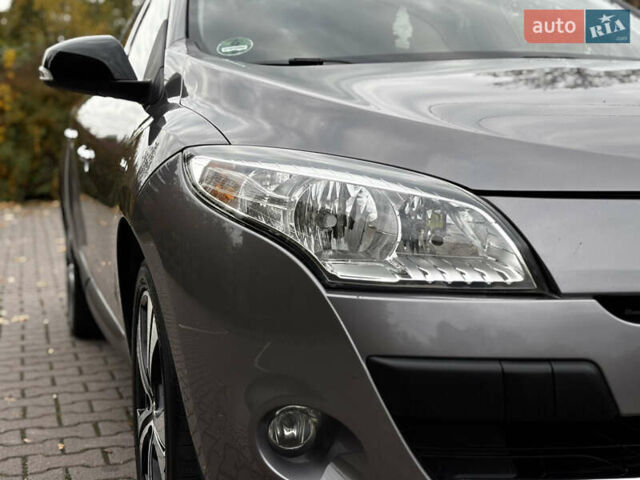 Серый Рено Меган, объемом двигателя 1.5 л и пробегом 146 тыс. км за 8890 $, фото 13 на Automoto.ua