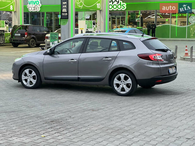 Серый Рено Меган, объемом двигателя 1.46 л и пробегом 220 тыс. км за 7900 $, фото 51 на Automoto.ua