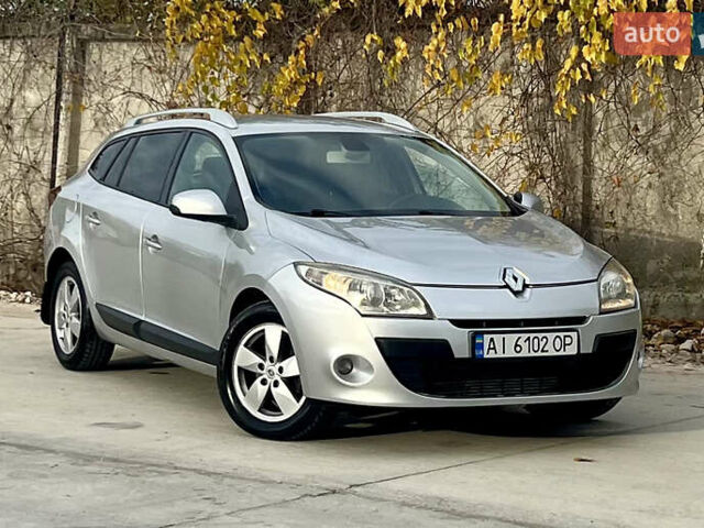 Серый Рено Меган, объемом двигателя 1.46 л и пробегом 274 тыс. км за 6300 $, фото 1 на Automoto.ua