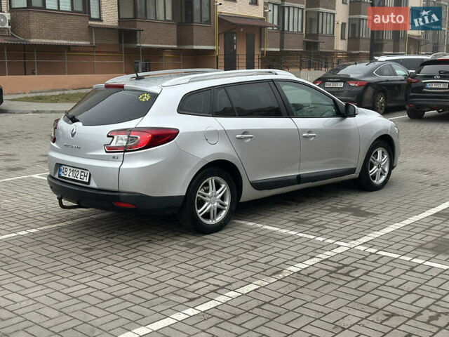 Серый Рено Меган, объемом двигателя 1.46 л и пробегом 243 тыс. км за 7200 $, фото 16 на Automoto.ua