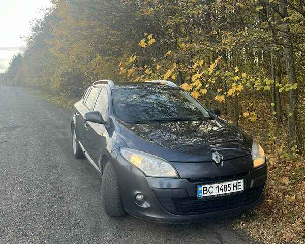 Серый Рено Меган, объемом двигателя 1.46 л и пробегом 266 тыс. км за 6800 $, фото 2 на Automoto.ua