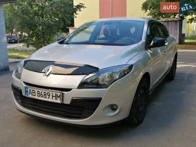 Сірий Рено Меган, об'ємом двигуна 1.5 л та пробігом 245 тис. км за 8100 $, фото 1 на Automoto.ua