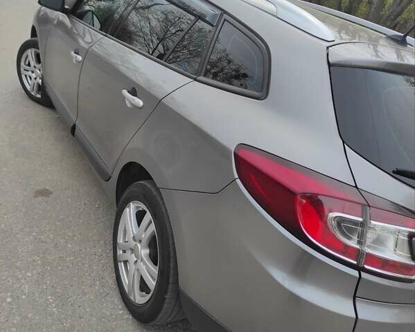 Серый Рено Меган, объемом двигателя 1.5 л и пробегом 299 тыс. км за 8000 $, фото 10 на Automoto.ua