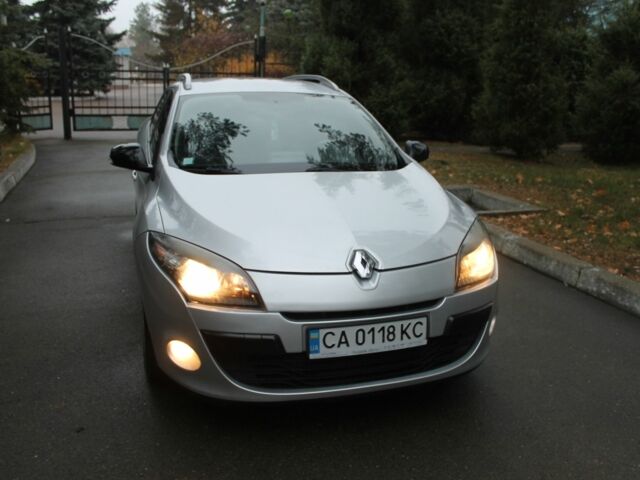 Сірий Рено Меган, об'ємом двигуна 1.5 л та пробігом 270 тис. км за 7200 $, фото 11 на Automoto.ua