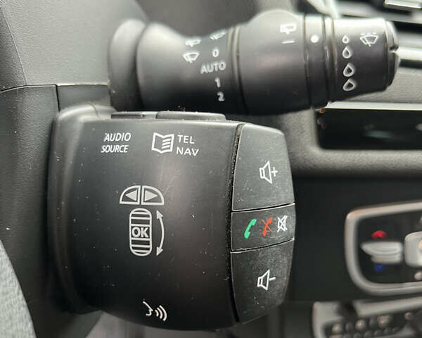 Сірий Рено Меган, об'ємом двигуна 1.46 л та пробігом 237 тис. км за 6550 $, фото 30 на Automoto.ua