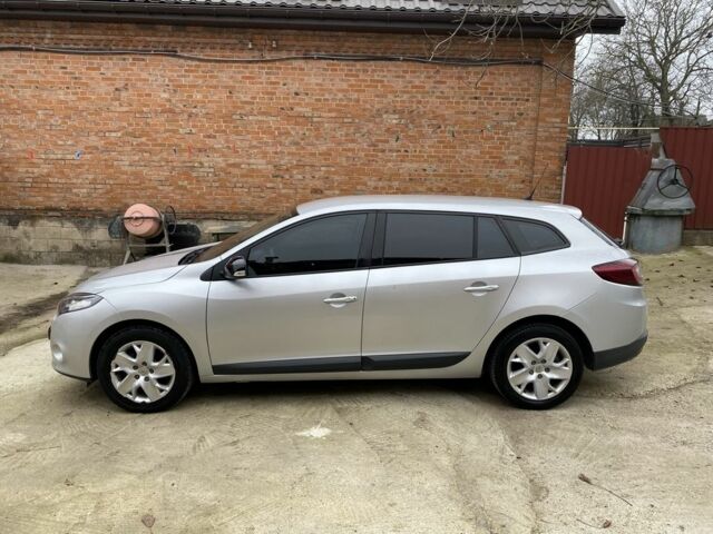 Серый Рено Меган, объемом двигателя 1.5 л и пробегом 239 тыс. км за 6700 $, фото 2 на Automoto.ua