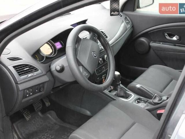 Серый Рено Меган, объемом двигателя 1.4 л и пробегом 250 тыс. км за 5450 $, фото 6 на Automoto.ua