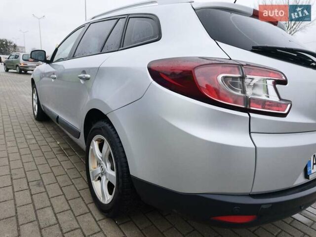 Серый Рено Меган, объемом двигателя 1.5 л и пробегом 249 тыс. км за 6750 $, фото 6 на Automoto.ua