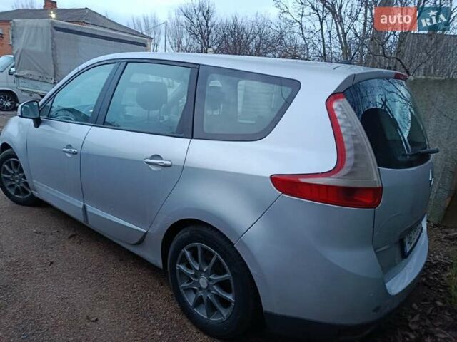 Серый Рено Меган, объемом двигателя 1.46 л и пробегом 290 тыс. км за 5900 $, фото 1 на Automoto.ua