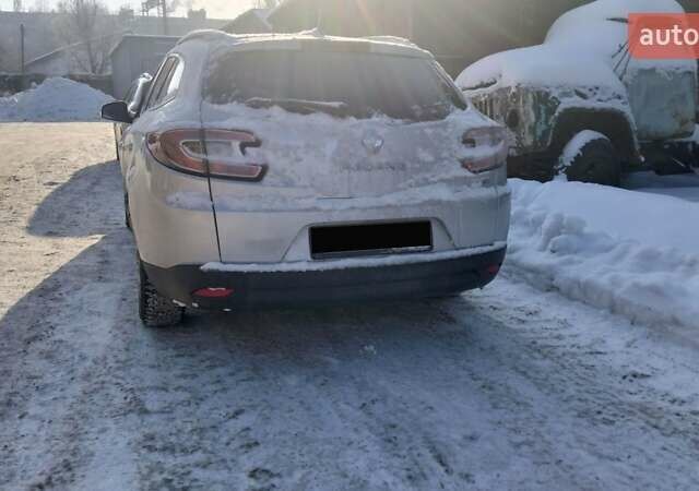 Серый Рено Меган, объемом двигателя 1.46 л и пробегом 207 тыс. км за 6500 $, фото 4 на Automoto.ua