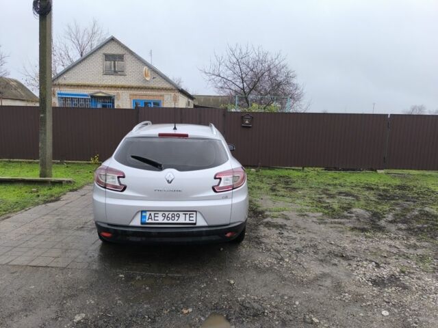 Серый Рено Меган, объемом двигателя 1.5 л и пробегом 246 тыс. км за 5300 $, фото 3 на Automoto.ua