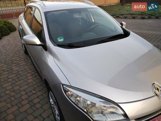 Серый Рено Меган, объемом двигателя 1.5 л и пробегом 230 тыс. км за 6700 $, фото 5 на Automoto.ua