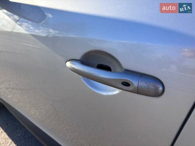 Серый Рено Меган, объемом двигателя 1.5 л и пробегом 249 тыс. км за 9400 $, фото 17 на Automoto.ua