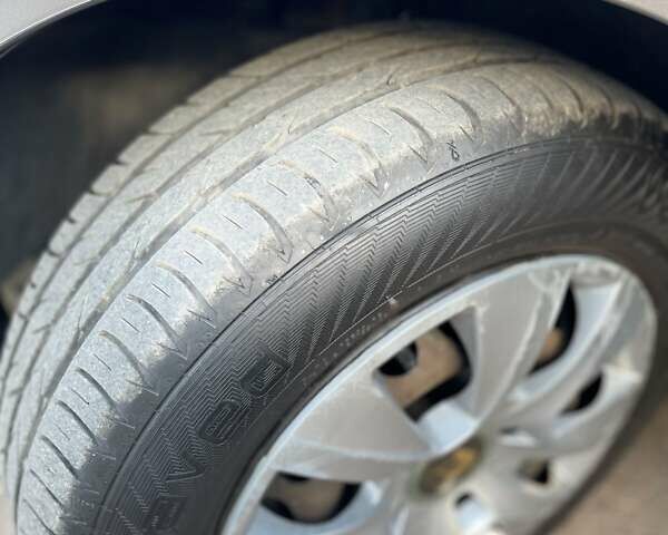 Сірий Рено Меган, об'ємом двигуна 1.46 л та пробігом 339 тис. км за 6400 $, фото 33 на Automoto.ua