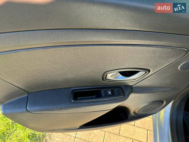 Серый Рено Меган, объемом двигателя 1.5 л и пробегом 257 тыс. км за 8500 $, фото 6 на Automoto.ua