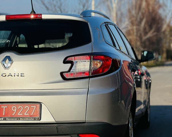 Сірий Рено Меган, об'ємом двигуна 1.6 л та пробігом 280 тис. км за 7150 $, фото 14 на Automoto.ua