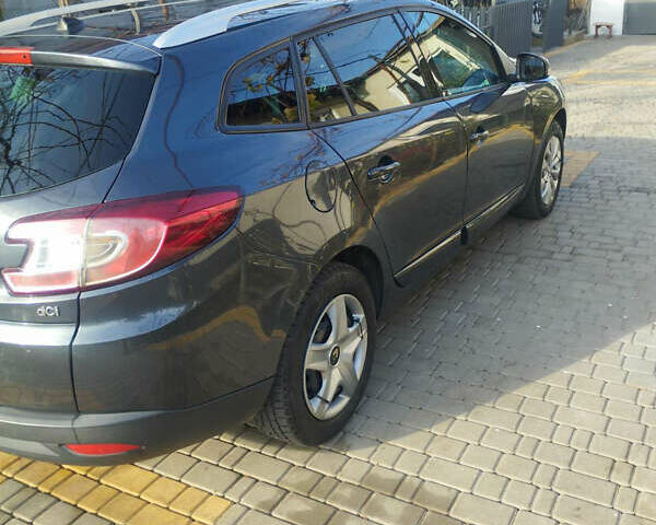 Серый Рено Меган, объемом двигателя 1.46 л и пробегом 212 тыс. км за 7800 $, фото 2 на Automoto.ua