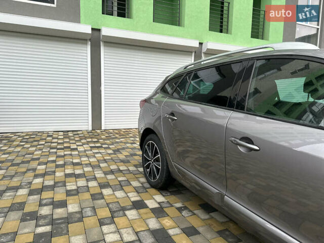 Серый Рено Меган, объемом двигателя 1.46 л и пробегом 292 тыс. км за 7800 $, фото 19 на Automoto.ua