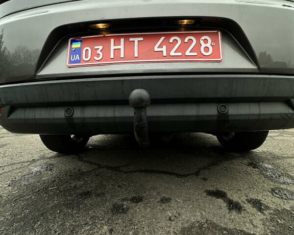 Серый Рено Меган, объемом двигателя 1.5 л и пробегом 229 тыс. км за 9200 $, фото 12 на Automoto.ua