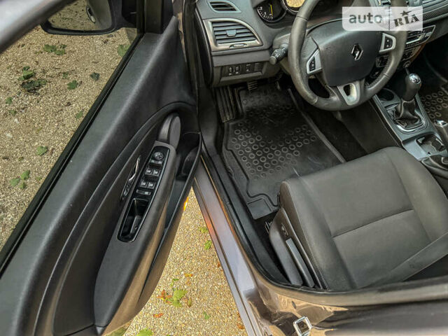 Серый Рено Меган, объемом двигателя 1.5 л и пробегом 190 тыс. км за 8450 $, фото 45 на Automoto.ua