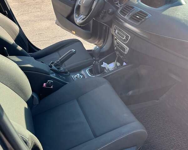 Сірий Рено Меган, об'ємом двигуна 1.46 л та пробігом 257 тис. км за 7500 $, фото 13 на Automoto.ua