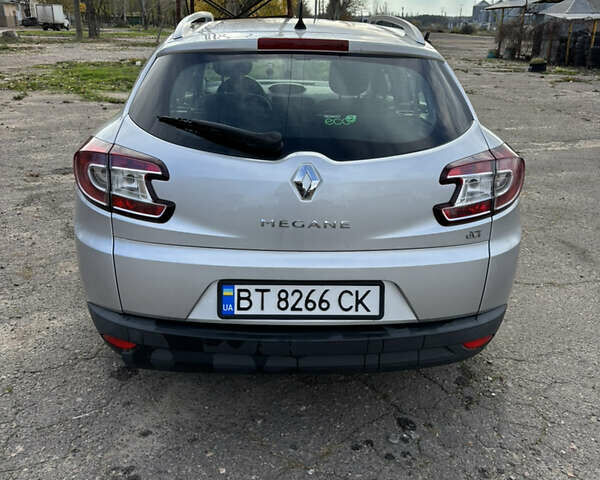 Серый Рено Меган, объемом двигателя 1.46 л и пробегом 298 тыс. км за 7500 $, фото 5 на Automoto.ua