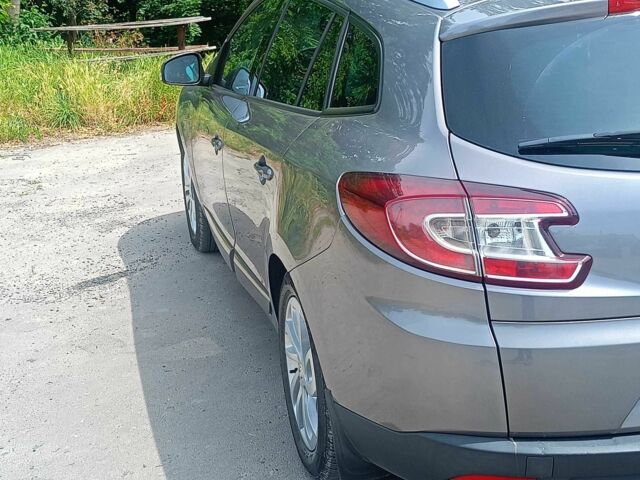 Сірий Рено Меган, об'ємом двигуна 1.5 л та пробігом 240 тис. км за 6500 $, фото 3 на Automoto.ua