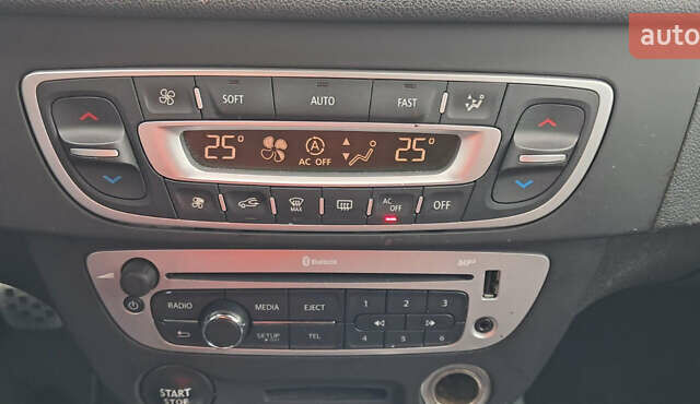 Серый Рено Меган, объемом двигателя 1.5 л и пробегом 225 тыс. км за 8899 $, фото 30 на Automoto.ua