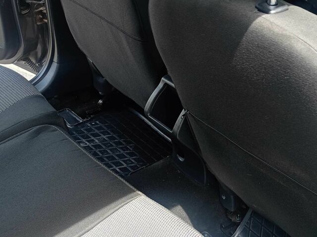 Сірий Рено Меган, об'ємом двигуна 1.5 л та пробігом 240 тис. км за 6500 $, фото 7 на Automoto.ua