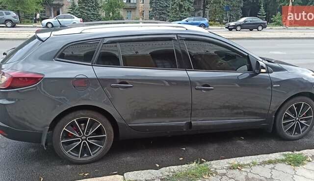 Сірий Рено Меган, об'ємом двигуна 1.46 л та пробігом 325 тис. км за 8700 $, фото 48 на Automoto.ua