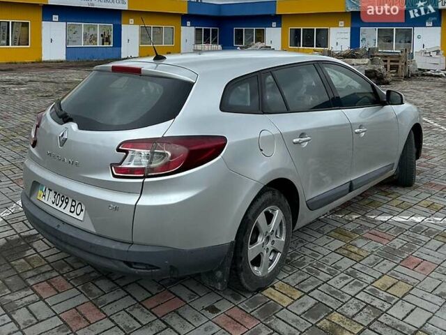 Серый Рено Меган, объемом двигателя 1.46 л и пробегом 239 тыс. км за 5300 $, фото 7 на Automoto.ua