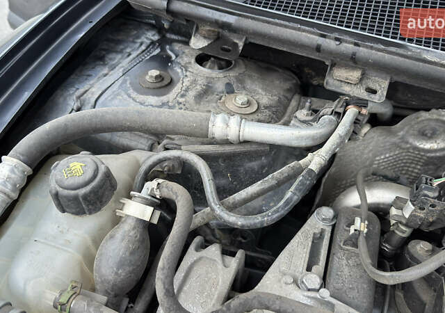 Серый Рено Меган, объемом двигателя 1.46 л и пробегом 183 тыс. км за 8450 $, фото 114 на Automoto.ua