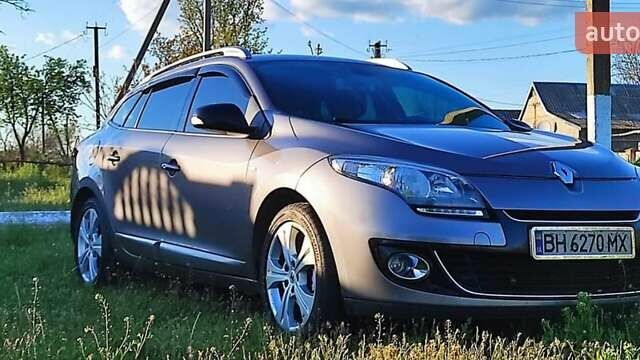 Серый Рено Меган, объемом двигателя 1.46 л и пробегом 220 тыс. км за 8700 $, фото 63 на Automoto.ua
