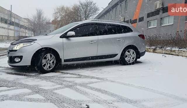 Сірий Рено Меган, об'ємом двигуна 1.46 л та пробігом 309 тис. км за 7500 $, фото 14 на Automoto.ua