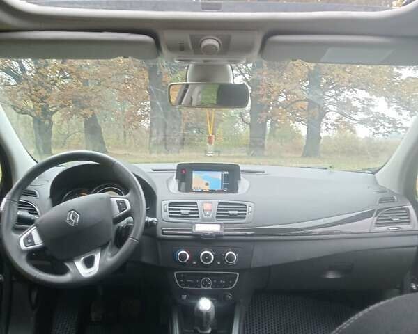 Серый Рено Меган, объемом двигателя 1.46 л и пробегом 234 тыс. км за 7600 $, фото 6 на Automoto.ua