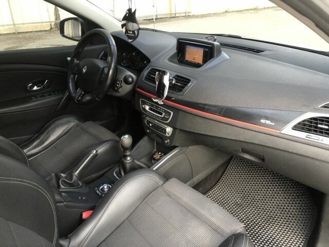 Сірий Рено Меган, об'ємом двигуна 1.5 л та пробігом 307 тис. км за 8700 $, фото 21 на Automoto.ua