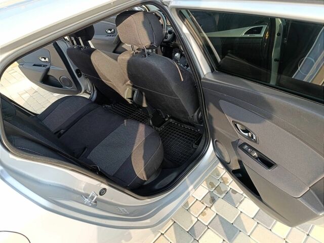 Серый Рено Меган, объемом двигателя 1.5 л и пробегом 280 тыс. км за 6500 $, фото 3 на Automoto.ua