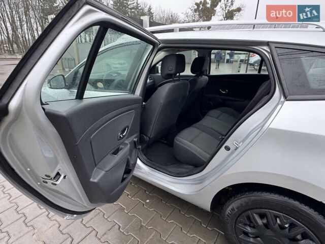Сірий Рено Меган, об'ємом двигуна 1.6 л та пробігом 154 тис. км за 7650 $, фото 10 на Automoto.ua
