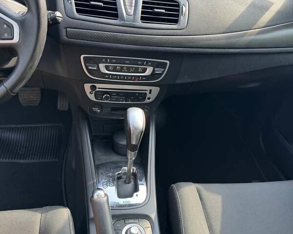 Сірий Рено Меган, об'ємом двигуна 1.5 л та пробігом 167 тис. км за 7999 $, фото 16 на Automoto.ua