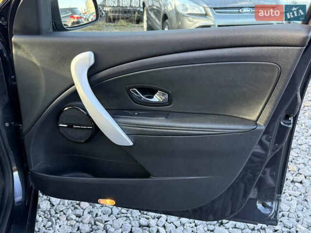 Сірий Рено Меган, об'ємом двигуна 1.5 л та пробігом 235 тис. км за 8900 $, фото 27 на Automoto.ua